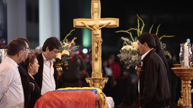 chavez feretro.jpg